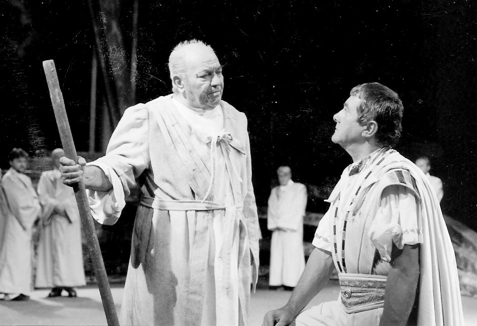 1-4_julius ceasar